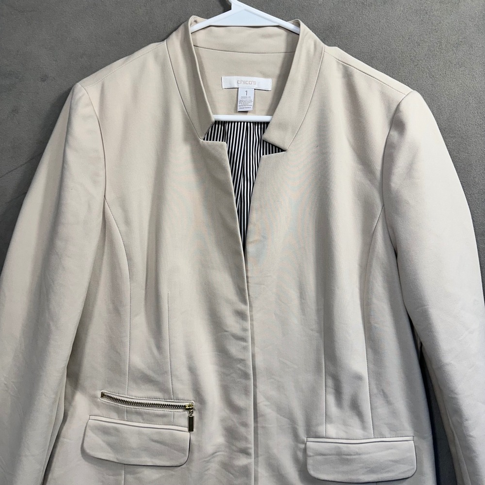Chico's Blazer Women Size 1 Beige‎ Open Front Striped Lining Excellent